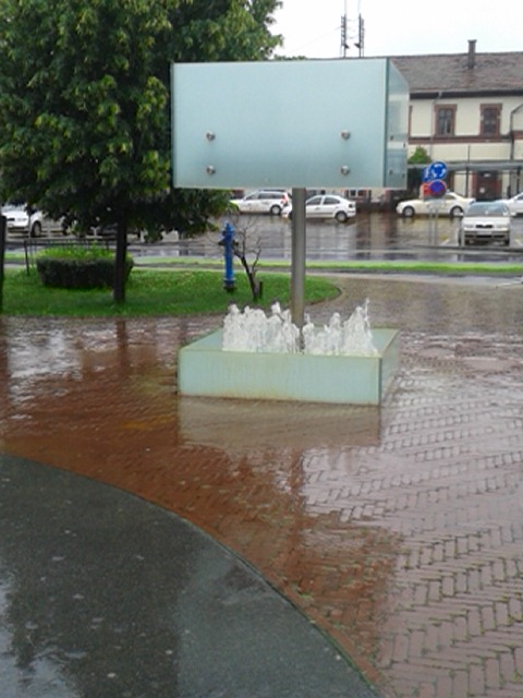 fontana_Lavoslava_Ružičke_kolodvor.jpg